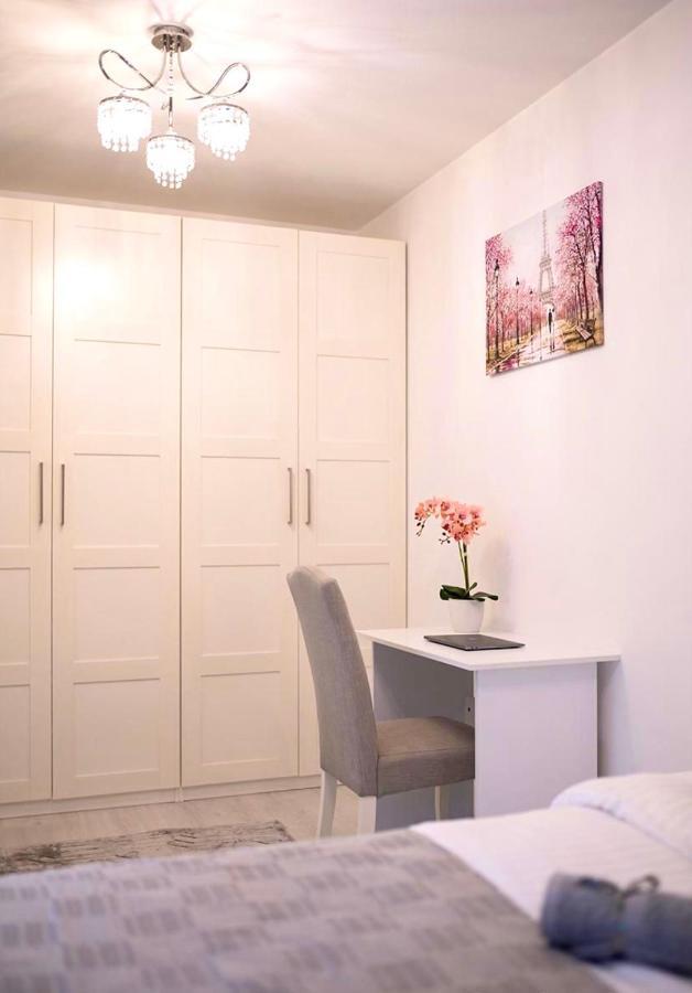 Top Central Luxury Apartment & Free Parking Sofia Exterior photo